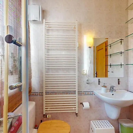 Sag Close To The Castle Free Parking Apartment