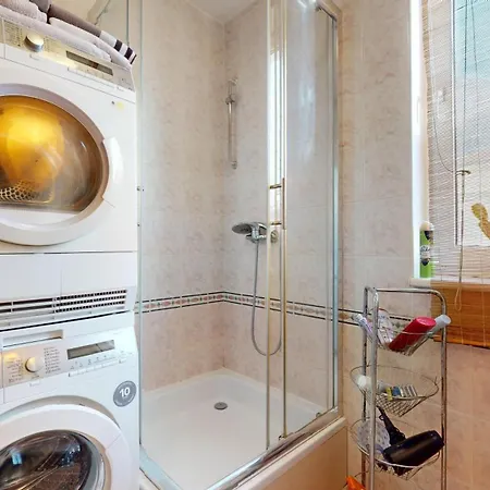 Sag Close To The Castle Free Parking 布拉迪斯拉发